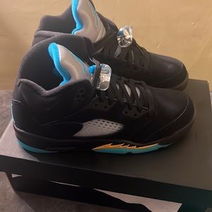 GS Jordan 5 Retro aqua . Size 7Y. Women’s 8.5 Brand new with box